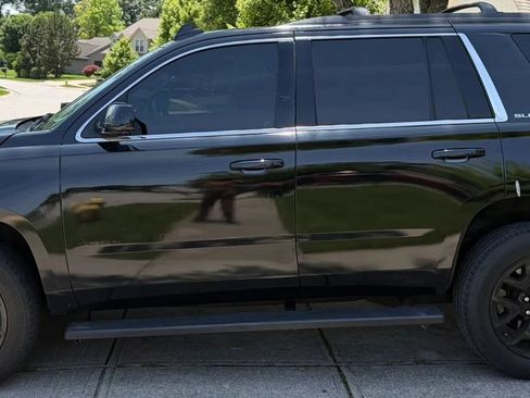 Used 2020 GMC Yukon SLE w/ SLE Value Package RWD image 3
