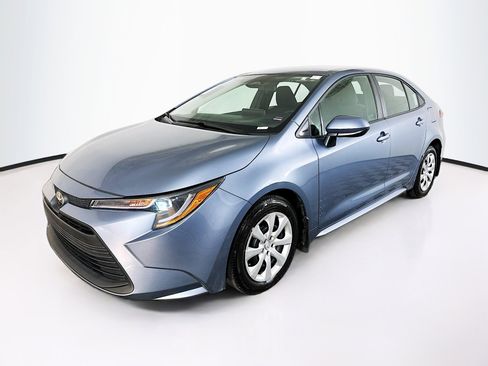 Used 2025 Toyota Corolla LE image 7