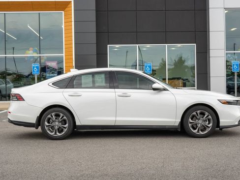 Used 2024 Honda Accord EX image 8