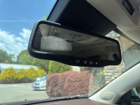 Used 2011 Cadillac SRX Luxury AWD/4WD image 24