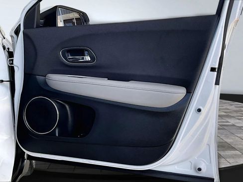 Used 2022 Honda HR-V EX image 25