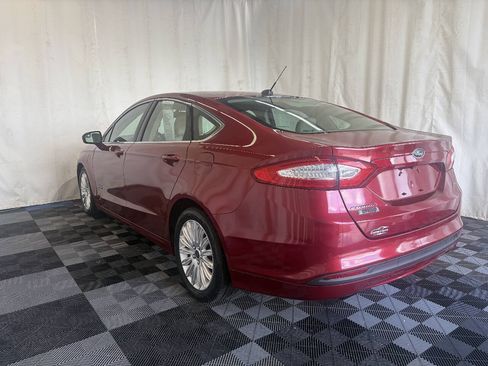 Used 2016 Ford Fusion Energi SE FWD image 4