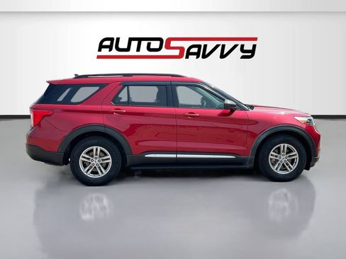 Used 2022 Ford Explorer XLT w/ Equipment Group 202A RWD image 8