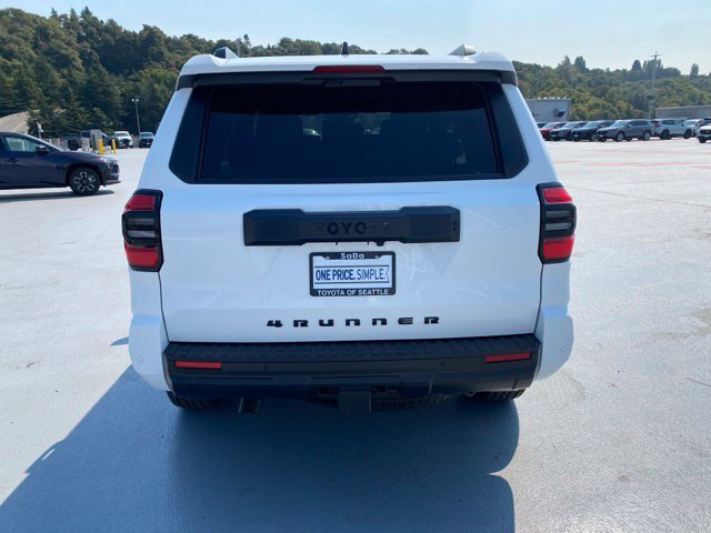 Used 2025 Toyota 4Runner TRD Off-Road Premium AWD/4WD image 7