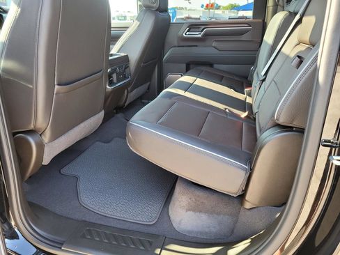 Used 2026 GMC Sierra 2500 Denali w/ Denali Reserve Package AWD/4WD image 3
