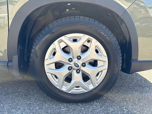 Used 2021 Subaru Forester AWD/4WD image 27