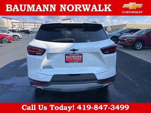 Used 2024 Chevrolet Blazer LT w/ Convenience Package image 4