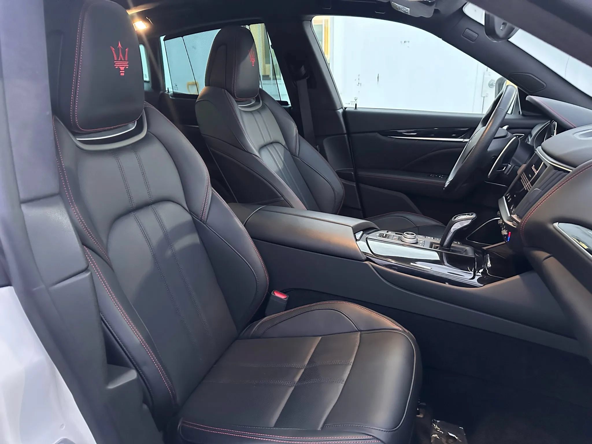 Used 2024 Maserati Levante Modena Ultima AWD/4WD image 29