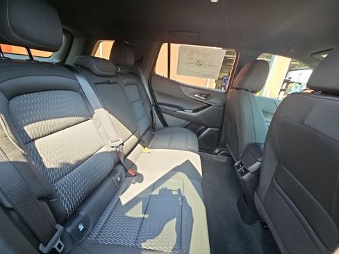 New 2027 Chevrolet Equinox LT FWD image 29