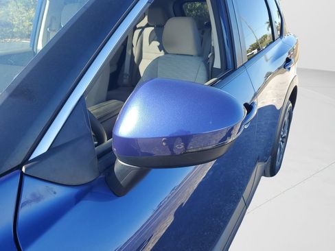 Used 2022 Nissan Rogue SV image 11