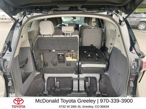 Certified 2023 Toyota Sienna LE FWD image 23