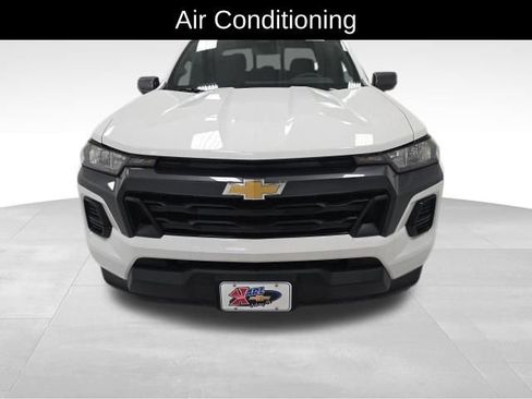 New 2026 Chevrolet Colorado LT image 9