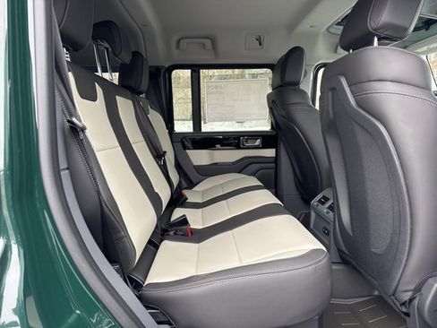 New 2025 INEOS Grenadier Fieldmaster Edition image 32