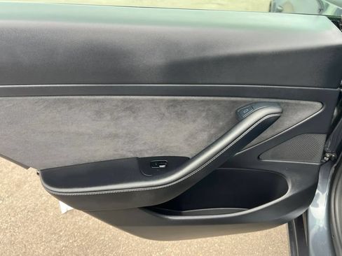 Used 2021 Tesla Model 3 Standard Range Plus RWD image 22