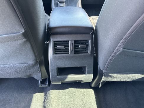 Used 2022 Mitsubishi Outlander ES AWD/4WD image 28