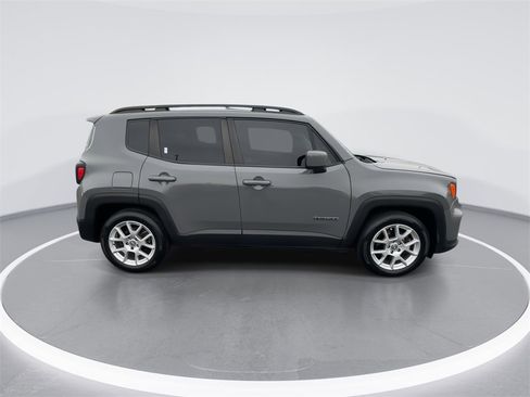 Used 2020 Jeep Renegade Latitude image 9