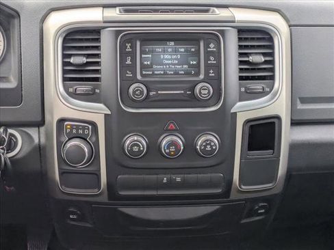 Used 2016 RAM 1500 Classic SLT image 13