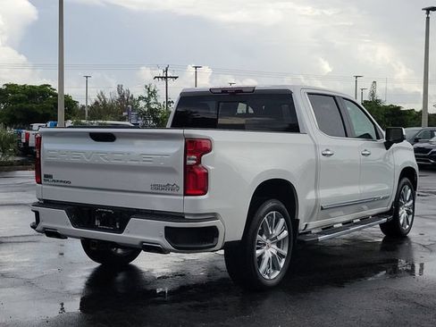 Used 2025 Chevrolet Silverado 1500 High Country w/ High Country Premium Package AWD/4WD image 6
