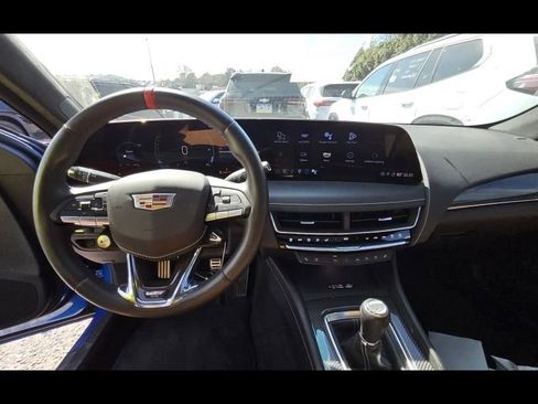 Used 2025 Cadillac CT5 V Blackwing w/ Parking Package image 3