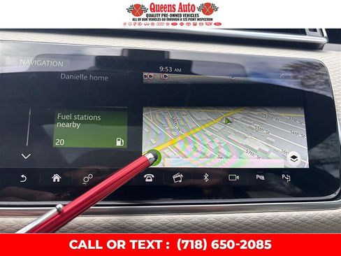 Used 2019 Land Rover Range Rover Velar R-Dynamic SE image 42