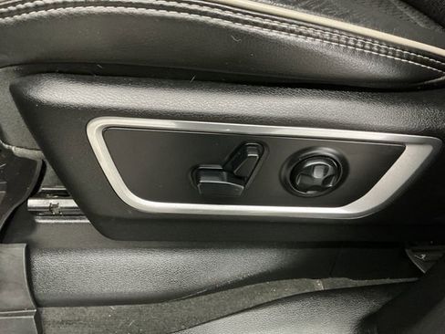 Used 2020 RAM 1500 Laramie image 24