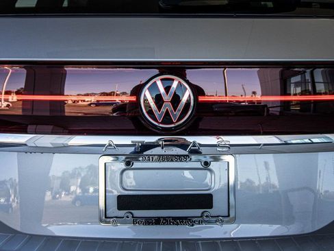 New 2026 Volkswagen Atlas SEL Premium R-Line AWD/4WD image 16