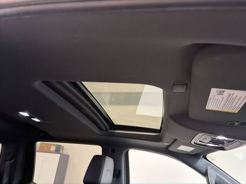 Used 2019 GMC Sierra 1500 AT4 w/ AT4 Premium Package image 2