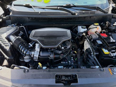 Used 2024 Cadillac XT6 Premium Luxury FWD image 32