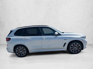 Used 2022 BMW X5 xDrive45e w/ M Sport Package video 4