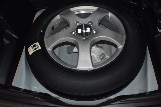 Used 2024 Jeep Grand Cherokee Altitude AWD/4WD image 37