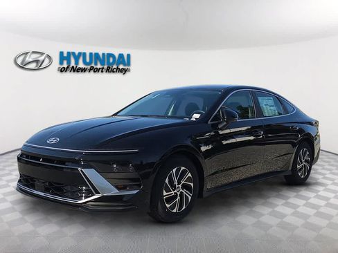 New 2026 Hyundai Sonata Blue FWD image 1
