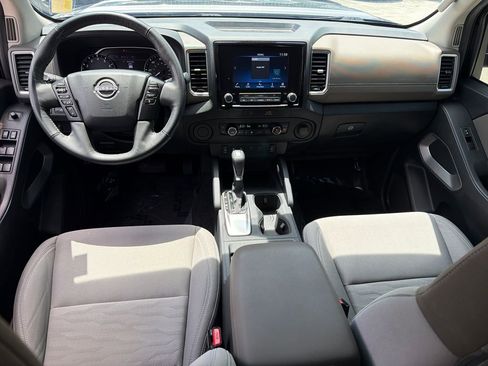 Used 2022 Nissan Frontier SV RWD image 14