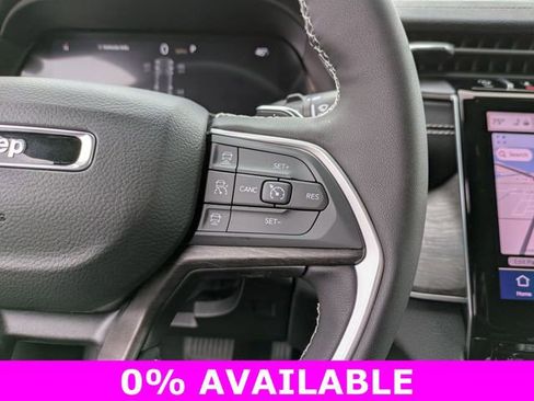 New 2025 Jeep Grand Cherokee Limited w/ Black Appearance Package image 16