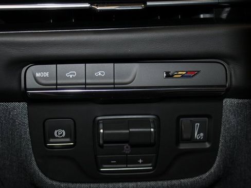 New 2026 Cadillac Escalade V image 29