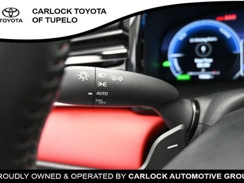 Used 2025 Toyota Camry XSE FWD image 18
