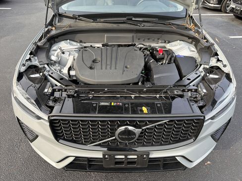 Certified 2025 Volvo XC60 B5 Plus image 36