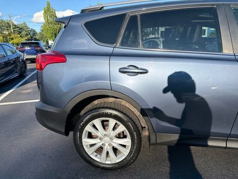 Used 2013 Toyota RAV4 Limited AWD/4WD image 4