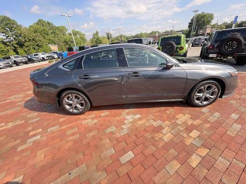 Certified 2024 Honda Accord EX image 36