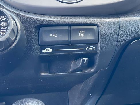 Used 2010 Honda Fit Sport image 17