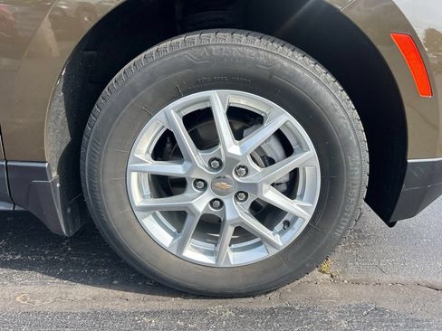 Certified 2024 Chevrolet Equinox LT w/ LPO, Floor Liner Package AWD/4WD image 31