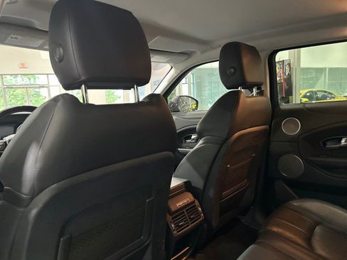 Used 2018 Land Rover Range Rover Evoque SE AWD/4WD image 52