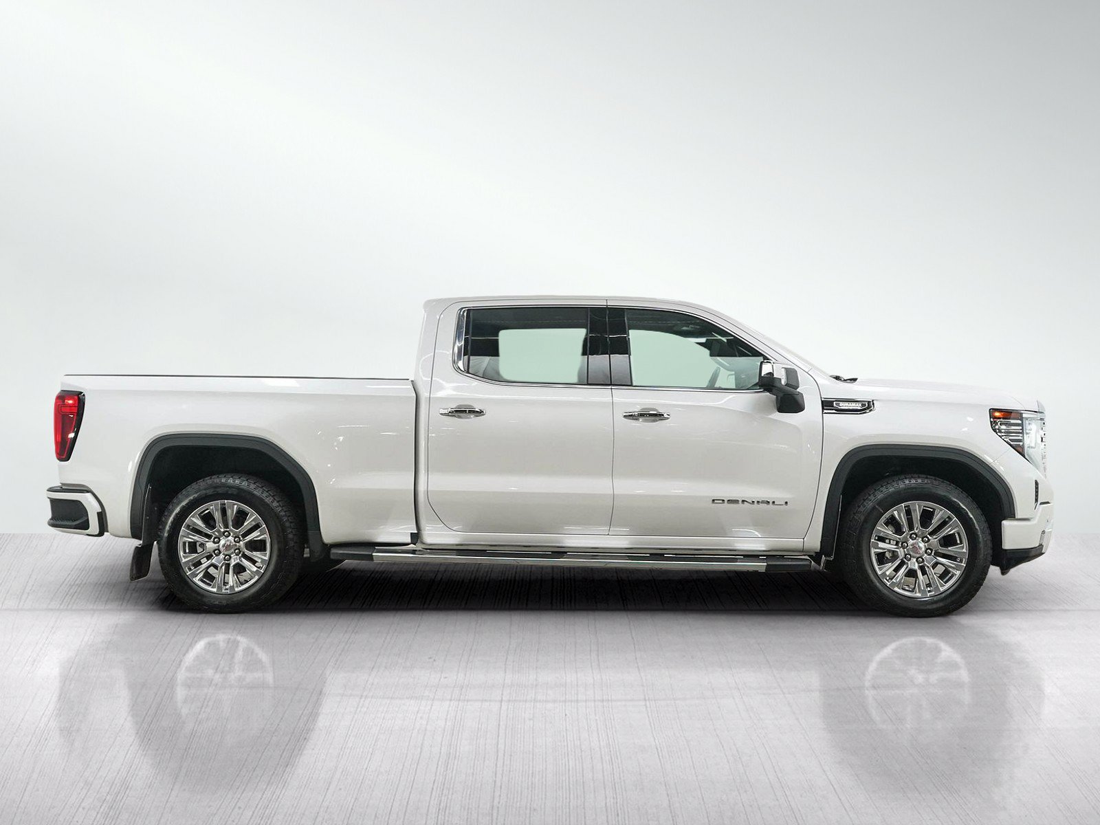 Used 2023 GMC Sierra 1500 Denali AWD/4WD image 6
