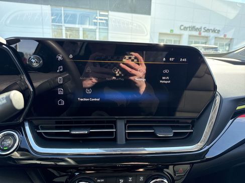 Used 2025 Chevrolet Trax ACTIV w/ Sunroof Package image 20