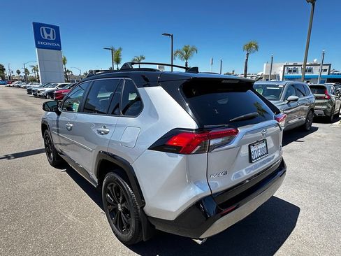 Used 2025 Toyota RAV4 XSE AWD/4WD image 6
