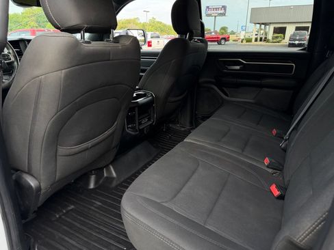 Used 2019 RAM 1500 Big Horn AWD/4WD image 15