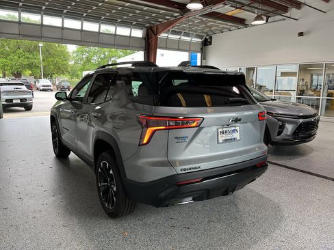 New 2026 Chevrolet Equinox RS FWD image 6