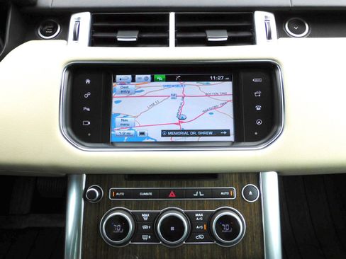 Used 2016 Land Rover Range Rover Sport HSE image 11