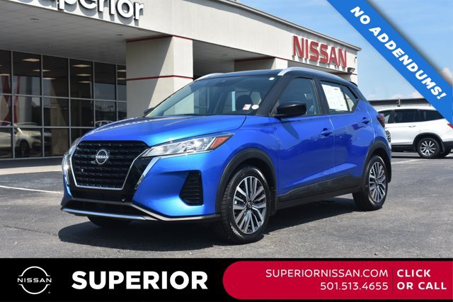 Used 2023 Nissan Kicks SV FWD image 1