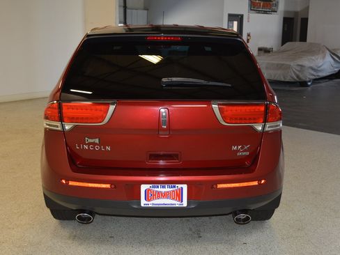 Used 2013 Lincoln MKX AWD image 4