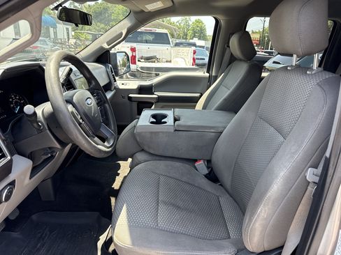 Used 2020 Ford F150 XLT w/ Trailer Tow Package RWD image 9